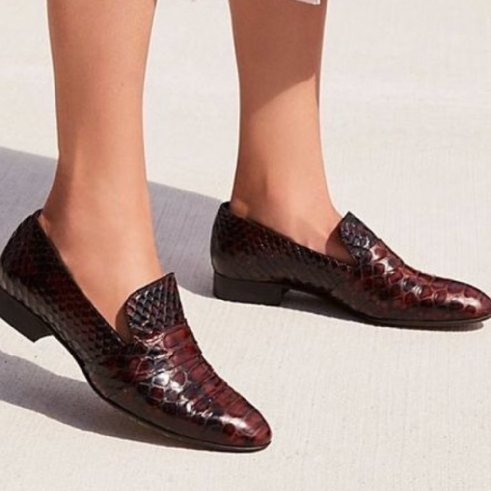 EUC Free‎ People croc embossed leather loafers size 7.5